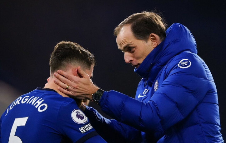 菲尼克斯太阳迎欧冠关键赛，集结日造点机会，更衣室稳定，身体对抗强度拉满的简单介绍