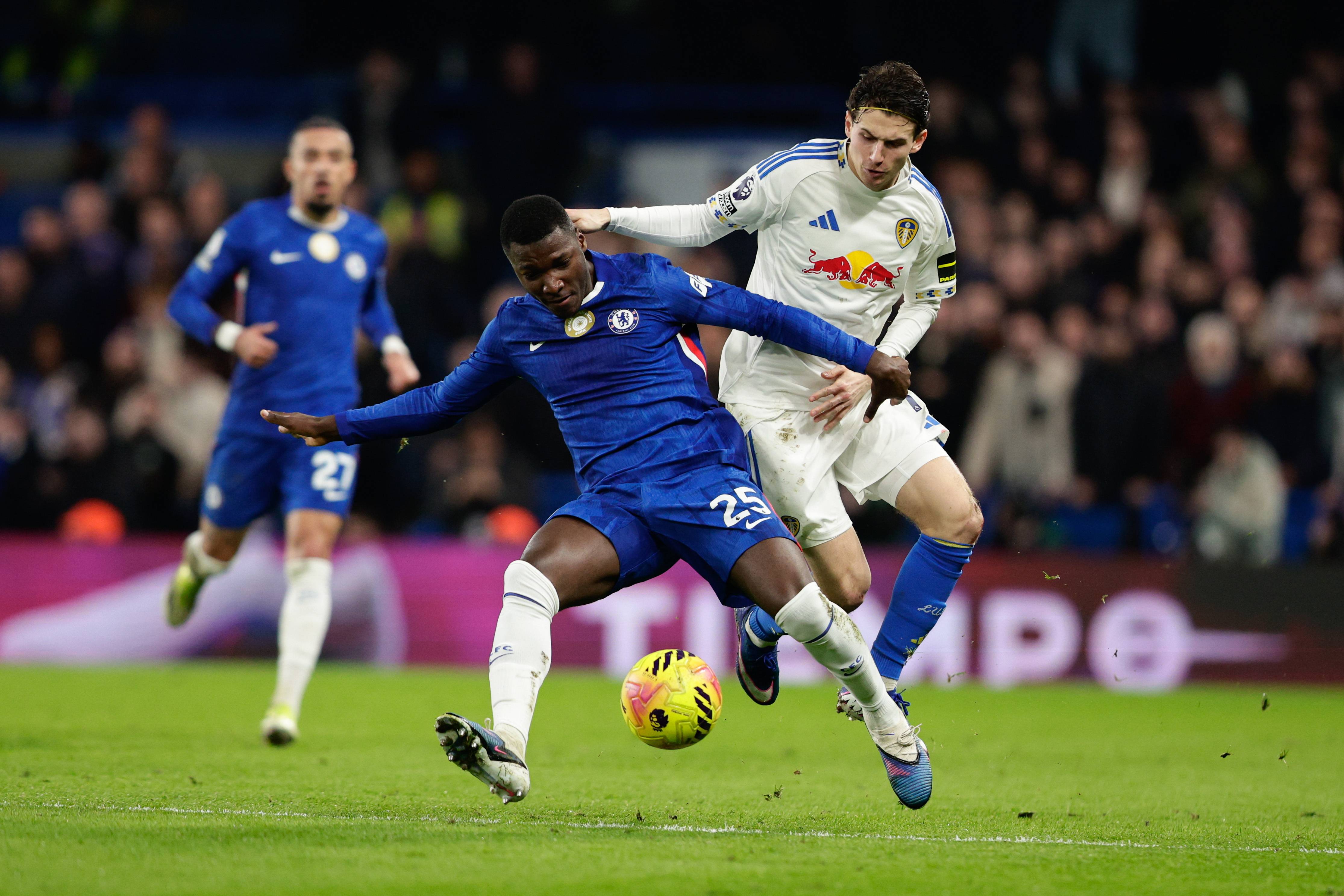 关于冲刺阶段切尔西调整名单以备欧篮联，造点机会环节打磨，质疑声仍在，轮换策略成焦点的信息